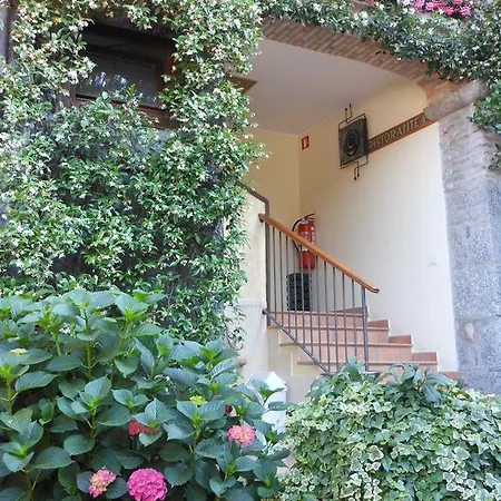 Agriturismo Cassinazza Farm stay Orsenigo